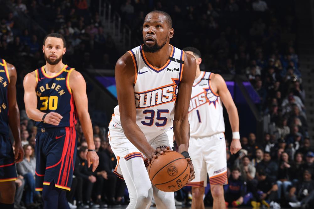 并亲自上演 并亲自上演