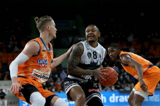 题目围绕着 题目围绕着