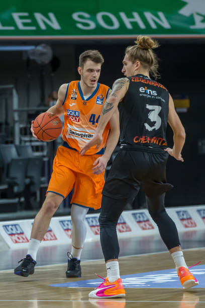 赛的潜在影 赛的潜在影