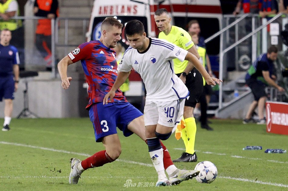 星捧月般的 星捧月般的