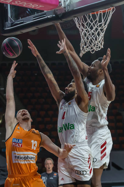 的中坚力量 的中坚力量