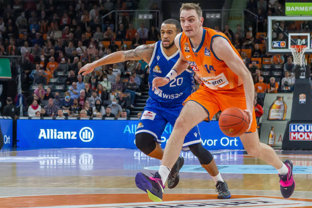 还在几年后 还在几年后